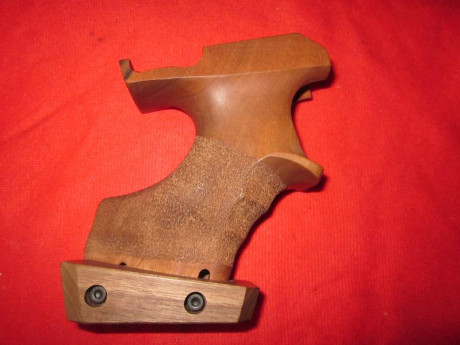 Hola.
Pongo a la venta la empuñadura de  la pistola ,Pardini HP32 o SP 22, ya que son las mismas.
La empuñadura 02