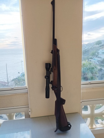 Buenas a todos

Un amigo me pide que ponga este anuncio.

A la venta rifle marca Winchester, Modelo 70, 12