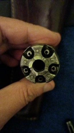 se vende uberti calibre 36 con funda , esta usado pero funciona perfectamente 200 e puesto la intervencion 10
