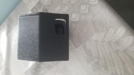 Un compañero pone en venta un caza vainas para el fusil Garand M1, valido tanto para el calibre 30-06 01