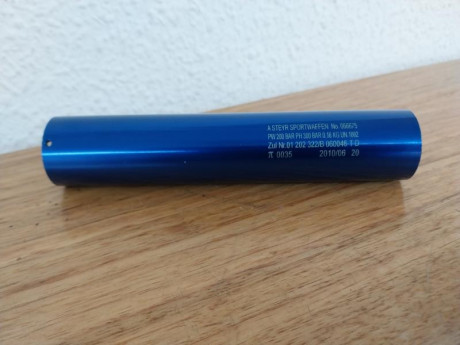 Vendo cilindro aire comprimido Steyr compact en color azul. Fecha 2010/06. En perfecto estado, como nuevo 00