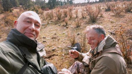  Amigos, viendo que hay interés general en la práctica de la caza con armas de avancarga, abrimos este 102