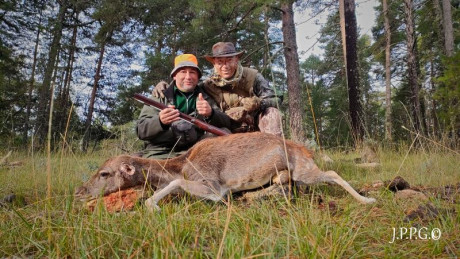  Amigos, viendo que hay interés general en la práctica de la caza con armas de avancarga, abrimos este 132