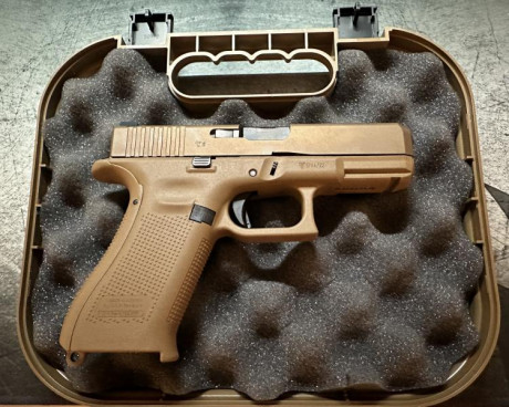 Se vende Glock 19X calibre 9mm parabellum, como nueva, solamente estrenada, comprada para probar la plataforma 02