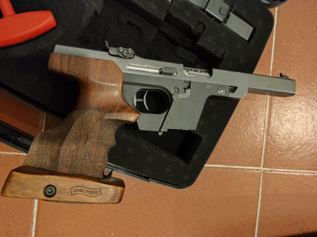 Hola:  (**VENDIDA**).
Pongo a la venta (**VENDIDA**) una pistola con doble carro Walther GSP del calibre 01