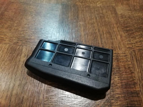 Buenas noches,

Vendo cargador original  de 3 balasTikka para los modelos T3 y T3X. Es para la familia 02