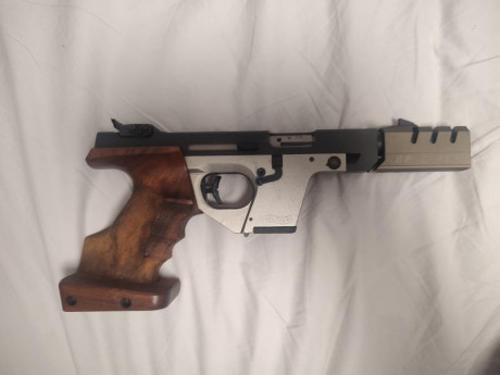 Vendo
 Walther GSP EXPERT 22L 1200 euros vendida 
Todas en perfecto estado como nueva
Revolver Smith & 01