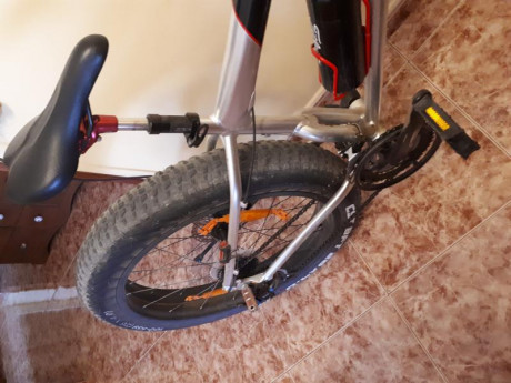 Vendo bici totalmente repasada cien por cien operativa en la provincia de Lérida especial ruedas arena 01