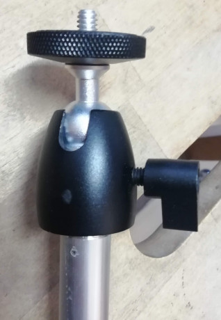 VENDO soporte con rótula para telescopio o fotografia, muy práctico y robusto, barra regulable en altura 01
