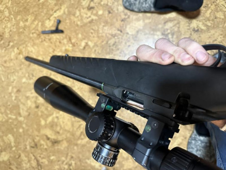 Se vende espectacular carabina del 22 de la marca Sako, 
El modelo es la heavy barrel con cañón roscado 01