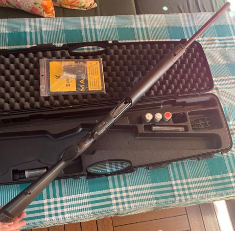 Buenas,

Vendo Browning Maxus 1 composite en perfecto estado, con todos los accesorios originales:
Maletin 12