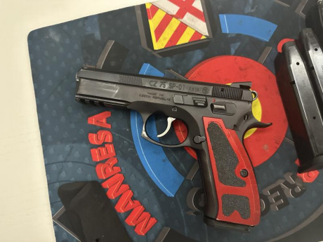 CZ 75SP-01  9mm
 , cachas de aluminio alza fija y muelles originales  más 6 cargadores  
Se entregan cachas 91