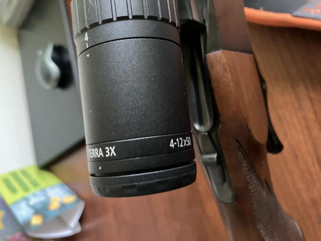 Se vende visor zeiss Terra  4x12x50 en perfecto estado lleva tuvo de pulgada y las monturas solo sirven 01