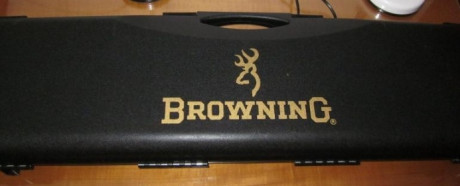 Venta Browning B 525 como nueva, apenas uso unas 10 tiradas. Cañon de 76 cm y una y dos estrellas fijas 10