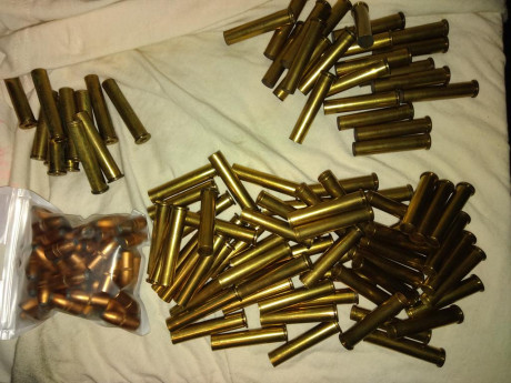Vendo vainas y puntas del .375 Winchester, fueron en su dia desmontadas de cartuchos de fabrica de munición 00