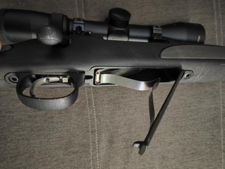 VENDIDO GRACIAS Remington 375 H&H Model 700. Miras abiertas Sintético. Prácticamente nuevo se compro 11