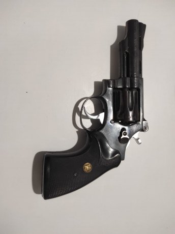 Vendo revolver Llama Comanche ii cal. 38 spl., 4 pulgadas. Lleva cacha gruesa de goma (más cómoda que 01