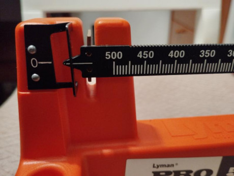 Vendo mi bascula Lyman Pro 500 en estado impecable. 
El precio 40 euros más envío. 00