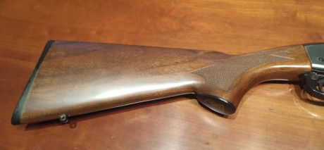 Pongo a la venta un Remington 7400 semiautomático en calibre 35 Whelen . Un calibre contundente según 11