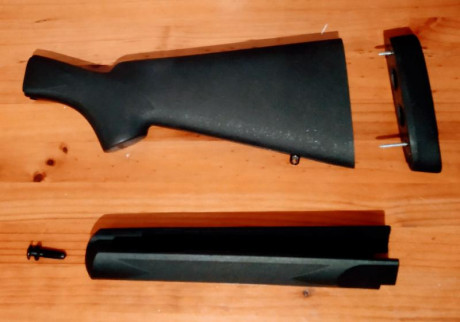 Pongo a la venta un Remington 7400 semiautomático en calibre 35 Whelen . Un calibre contundente según 10