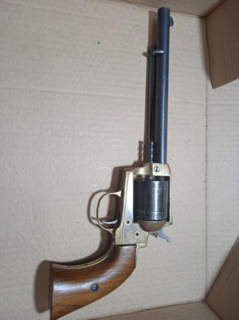BUSCO COLT ORIGINAL SINGLE ACTION ARMY. 
ACABADO EN PAVÓN O NIQUELADO. 
CALIBRE .45/ .357 magnum/ .38/ 30