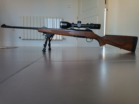 Buenas, vendo rifle Roessler Titan 6 de cerrojo, en calibre 7mm RM, con bases Warne. En buen estado de 00