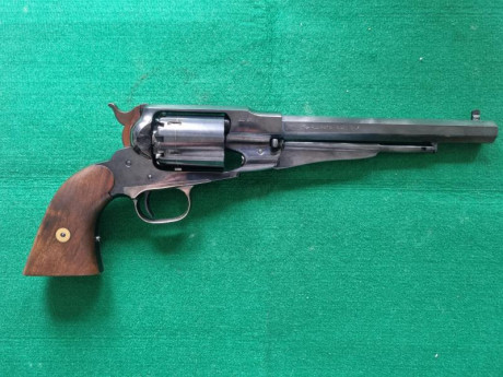 Hola:

Vendo Revolver Pietta Shooter, el revolver esta en muy buen estado de conservacion, siempre engrasado 02