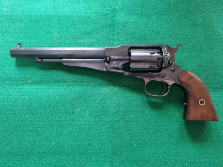 Hola:

Vendo Revolver Pietta Shooter, el revolver esta en muy buen estado de conservacion, siempre engrasado 01