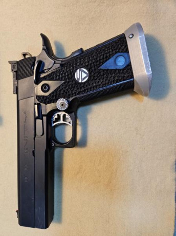 Hola pistola muy cuidada y compi no usa sevende por dejar afición  en Madrid nuevo precio  aún más 02