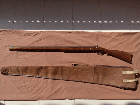 Se vende este rifle en buen estado de conservación y funcionamiento. Va acompañado de su correspondiente 00