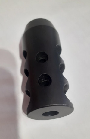 Por no usar, vendo freno de boca original para Tikka T3 CTR en calibre 6,5 creedmoor, también cargador 00