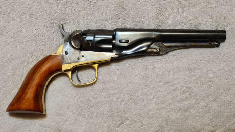 RESERVADO Revolver avancarga modelo Colt Police .36 de SM, tamaño muy reducido.  200 euros. Pocas marcas 00