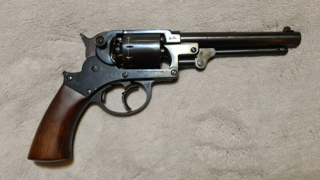 Revolver avancarga Starr, simple y doble acción,  Pietta .44, con alguna marca de uso, dificil encontrar. 02