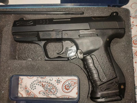 Se vende pistola, Walther P99, en su caja con muy pocos disparos , sus dos cargadores y varias empuñaduras.
Venta 02