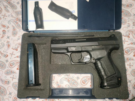Se vende pistola, Walther P99, en su caja con muy pocos disparos , sus dos cargadores y varias empuñaduras.
Venta 01