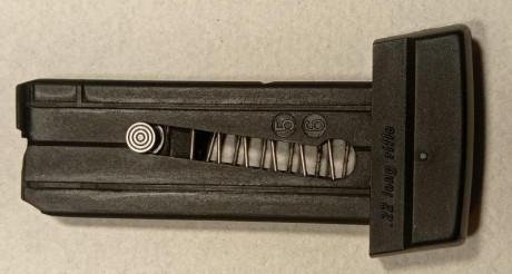 Hola compañeros
Vendo cargador de Hammerli 280 del calibre 22.
Su precio 35 € más gastos de envío 
Saludos 01