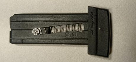 Hola compañeros
Vendo cargador de Hammerli 280 del calibre 22.
Su precio 35 € más gastos de envío 
Saludos 00