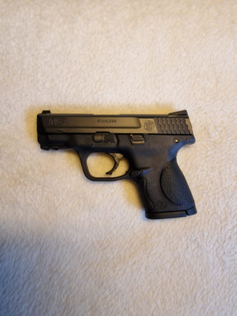 Vendo la S&W Mp9, prácticamente nueva por 250€. Gastos de envío para el comprador. El Arma esta en 01