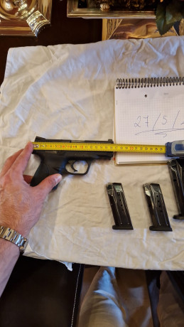 Vendo la S&W Mp9, prácticamente nueva por 250€. Gastos de envío para el comprador. El Arma esta en 11