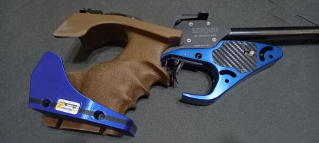 Vendida, gracias¡¡

Muy buenas a tod@s,

muy a mi pesar vendo esta estupenda MATCH GUNS MG5E con empuñadura 11