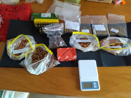 SE ACETA OFERTAS 
Pues eso vendo puntas y vainas sueltas, en pricípio me gustaría vender todo junto, no 02