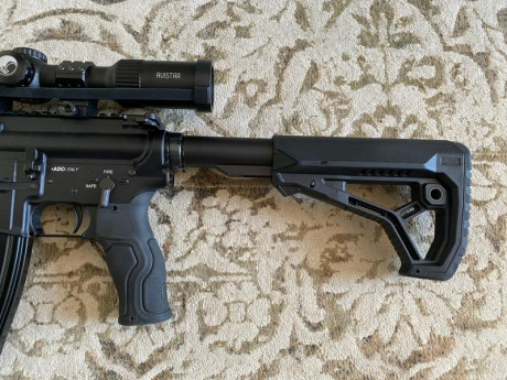 Vendo AR-15 ADC en 12,5 pulgadas del calibre .222. Muy pequeñito con la culata recogida. Se encuentra 01