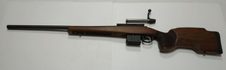 Vendo  rifle CZ 557 Varmint  en calibre  .308 Winchester .
Tiene menos de 200 disparos y está en perfecto 01