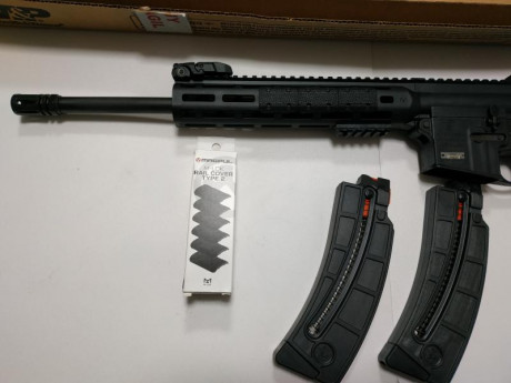 Hola.

Vendo  carabina Smith&Wesson MP15-22 MOE SL Negra  en  calibre 22lr . Comprada nueva y usada 11