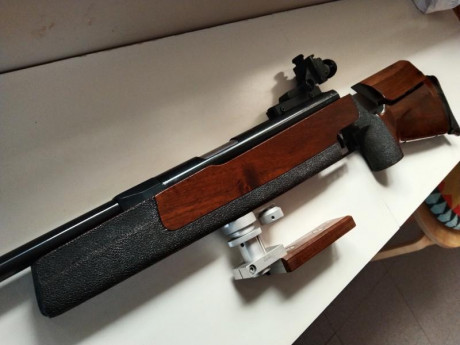 Vendo este ejemplar de Fwb300 en un estado excepcional tanto de madera y pavonado como de funcionamiento. 00