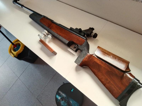 Vendo este ejemplar de Fwb300 en un estado excepcional tanto de madera y pavonado como de funcionamiento. 12