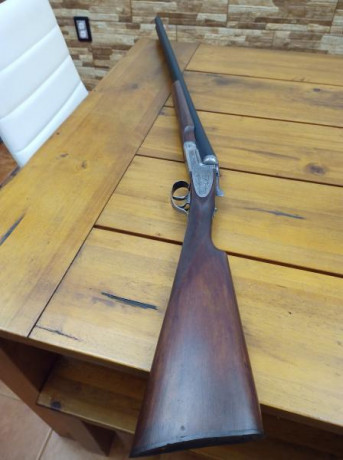 Vendo dos escopetas paralelas.
La primera una Martín Amuategui de 1955. Llaves AYA.
Y la segunda una Aramberri 00