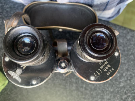 Hola compañeros, vendo prismáticos de la marina de guerra alemana de la 2ª guerra mundial de 7x50 aumentos; 11
