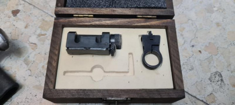 Vendo Alza micrometrica en altura y deriva, con su punto de mira para el Rubin K31, desconozco si vale 02