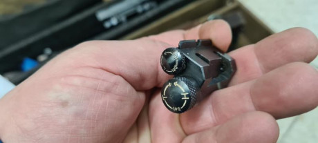 Vendo Alza micrometrica en altura y deriva, con su punto de mira para el Rubin K31, desconozco si vale 01